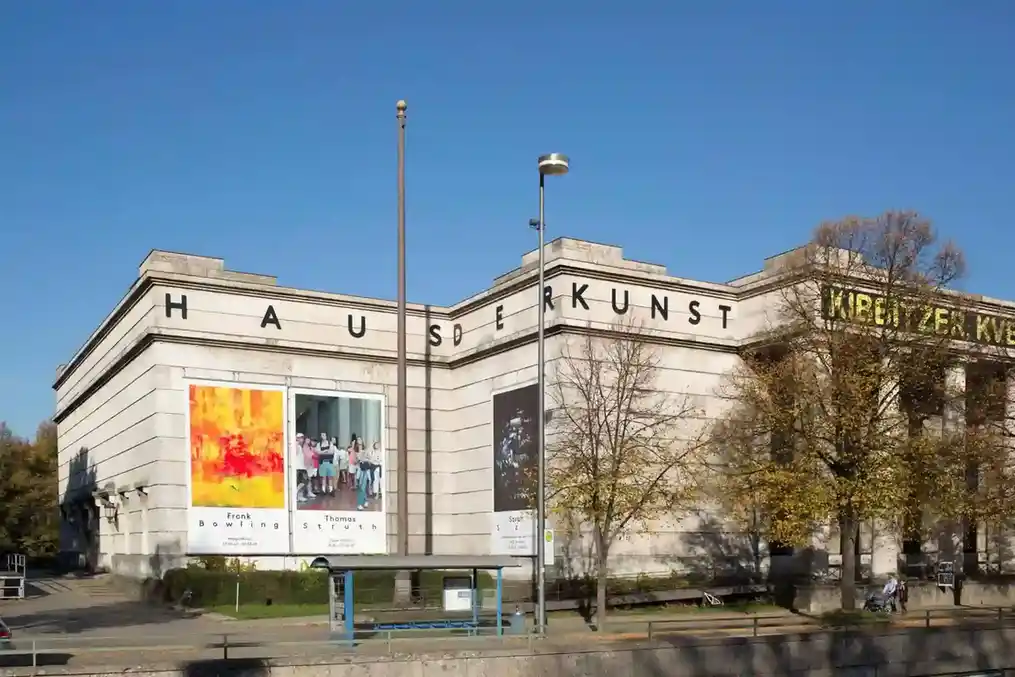 Entdecken Sie das Haus der Kunst als globales Zentrum für zeitgenössische Werke